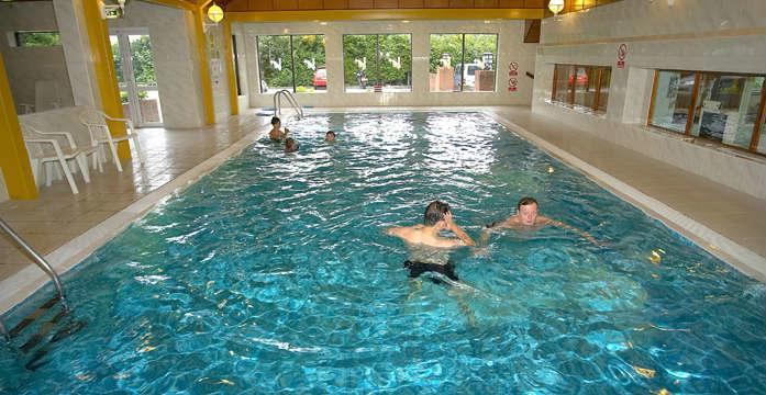 Lakeside Continental Hotel Camberley Buitenkant foto